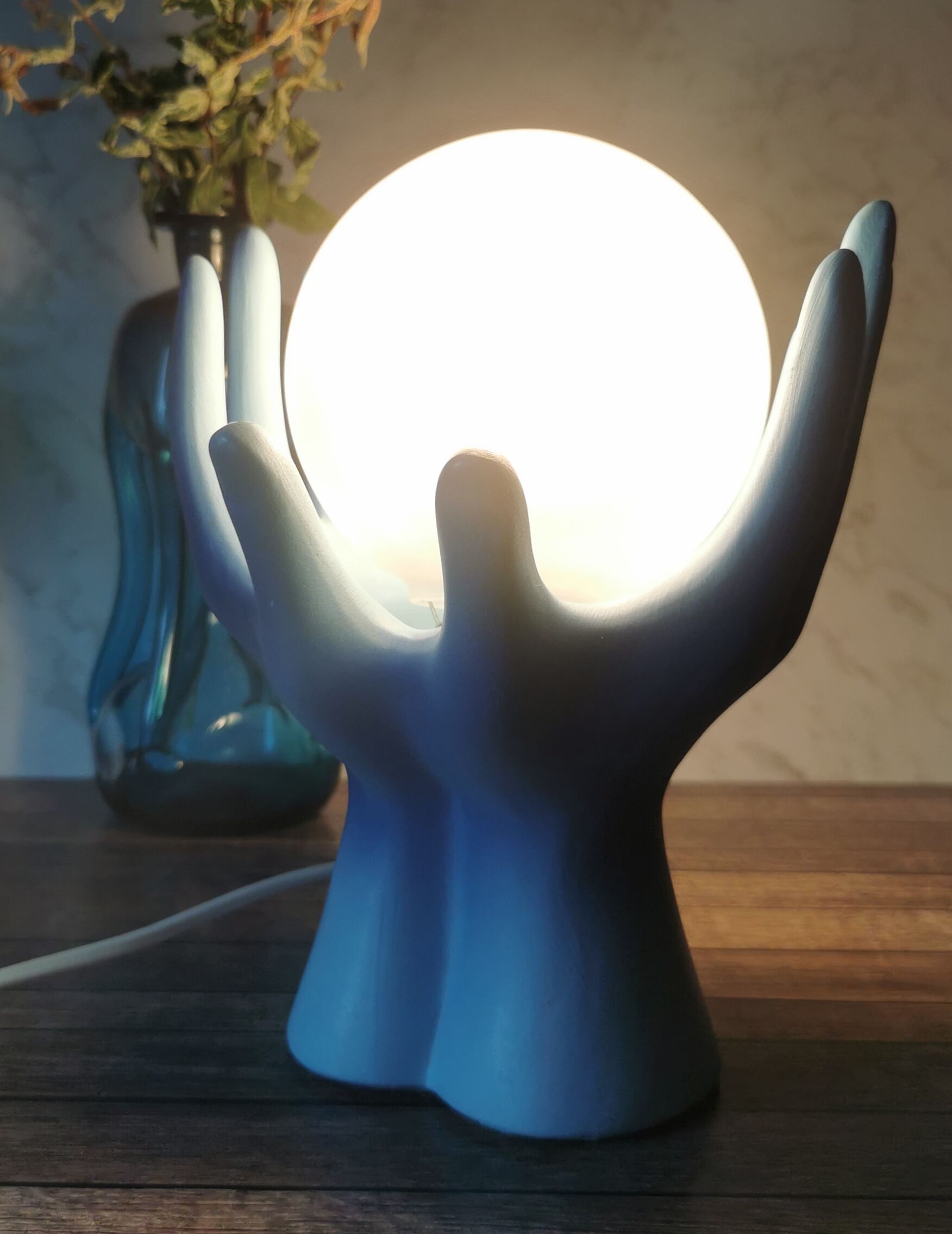 Blue ceramic hand lamp