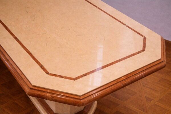Grande table de salle à manger en marbre – Piètement central