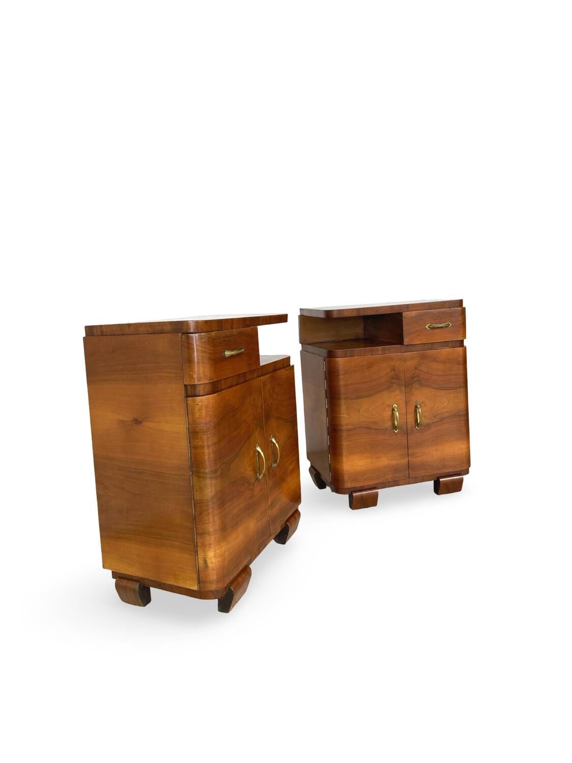 Tables de chevet Art déco italiennes en noyer, années 1940.