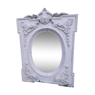 Decorative mirror in resin