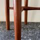 Tabouret en bois verni