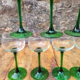 10 Luminarc wine glasses