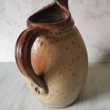 Sandstone pitcher