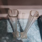 Paire de vases soliflores en verre ciselé vintage