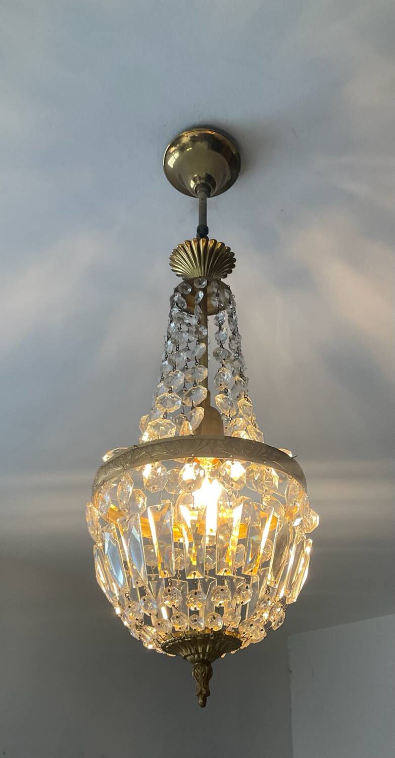 Hot air balloon chandelier with crystal and brass tassels