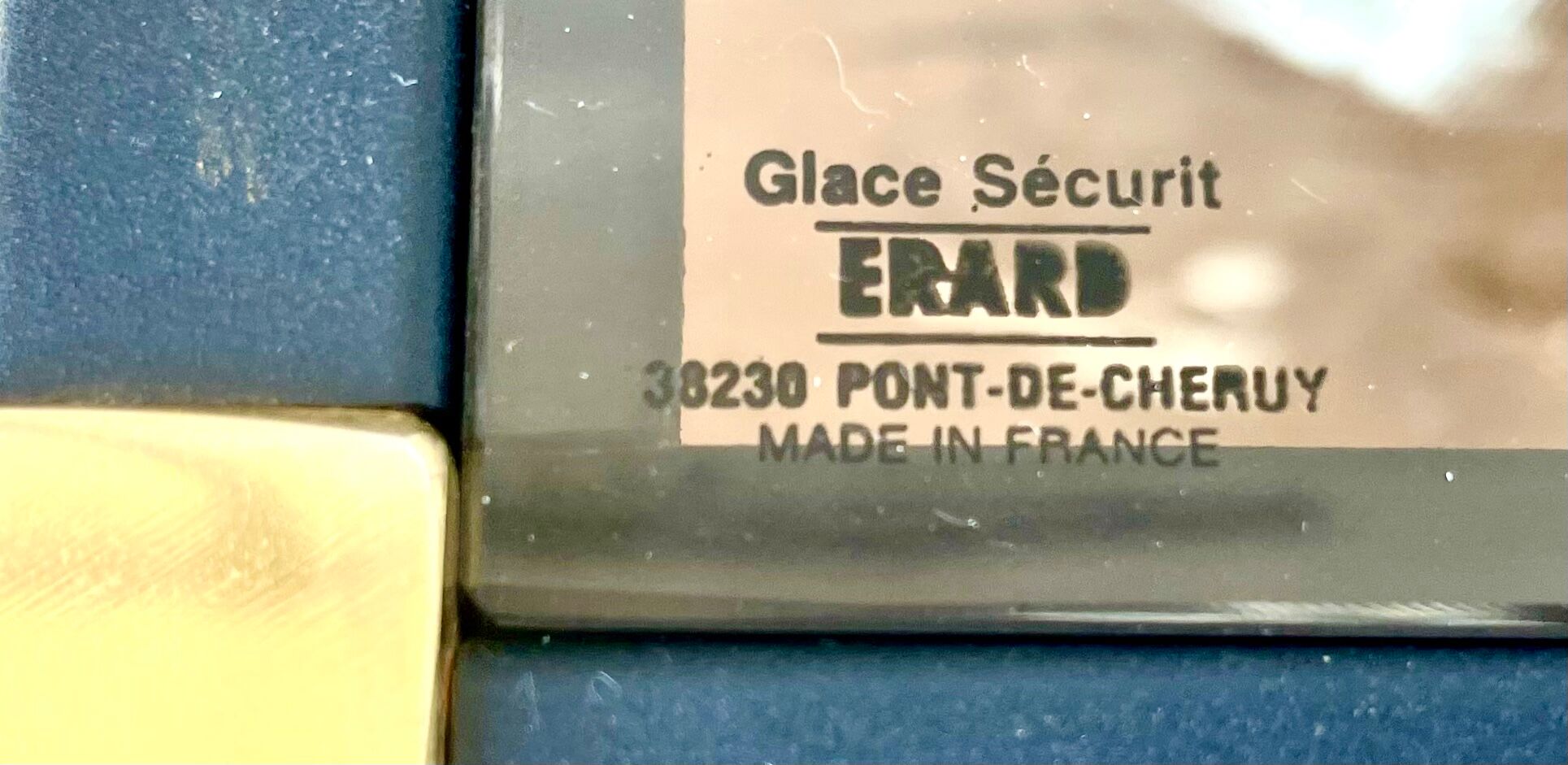 Glass and metal service 1980