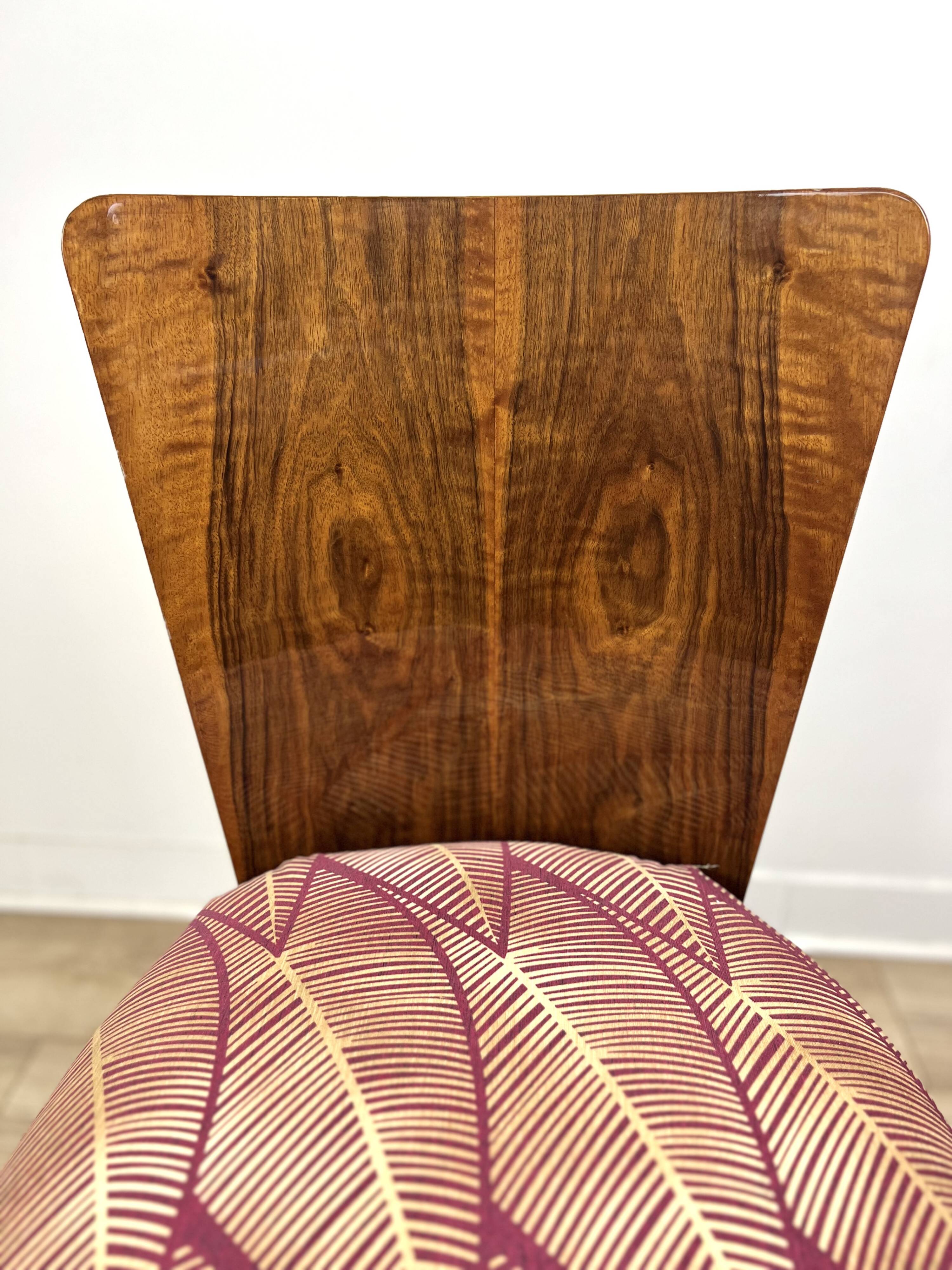Replica of the Art Deco H-214 Chair by Jindřich Halabala