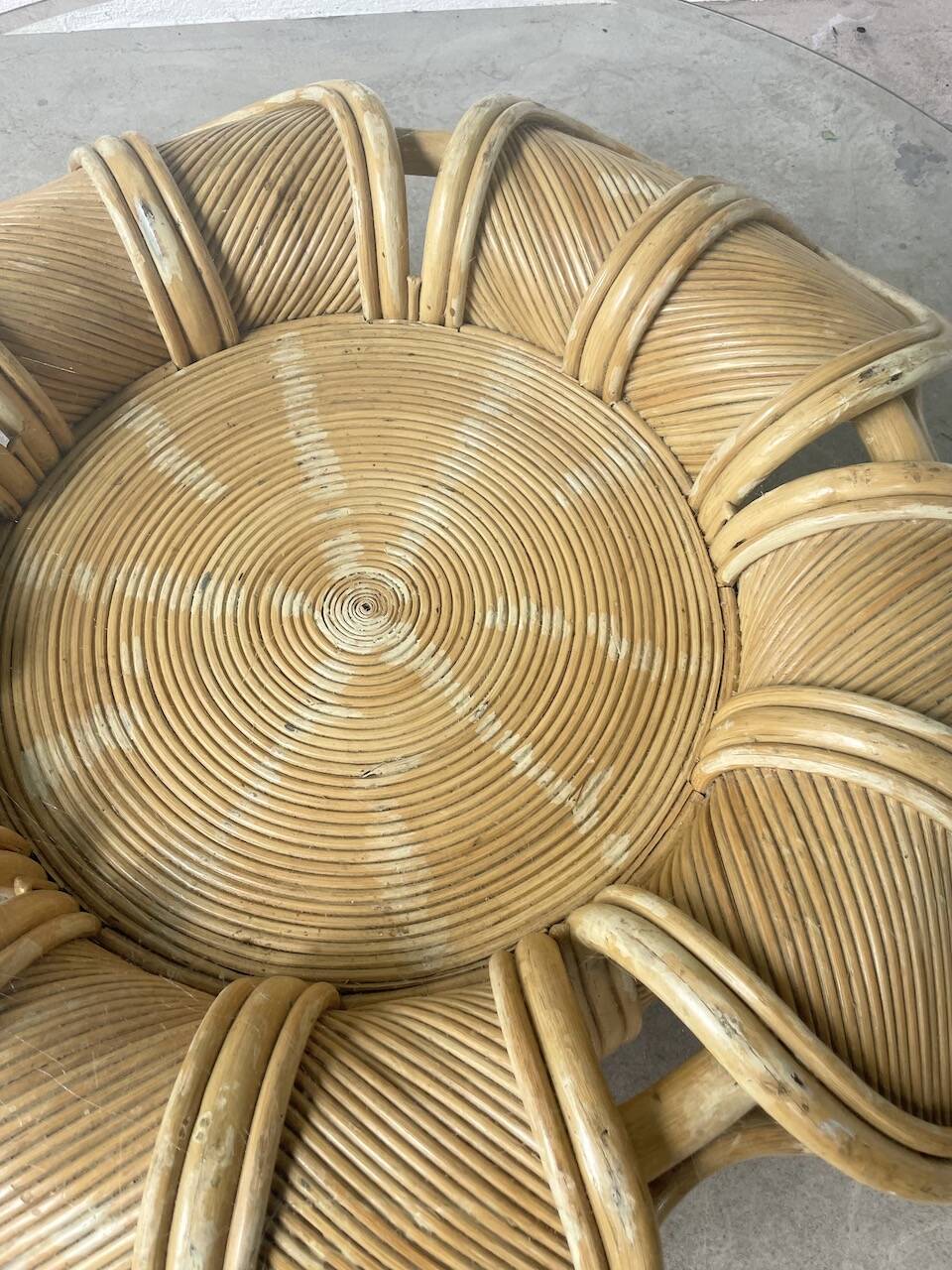 Vivai del sud “flower” rattan coffee table
