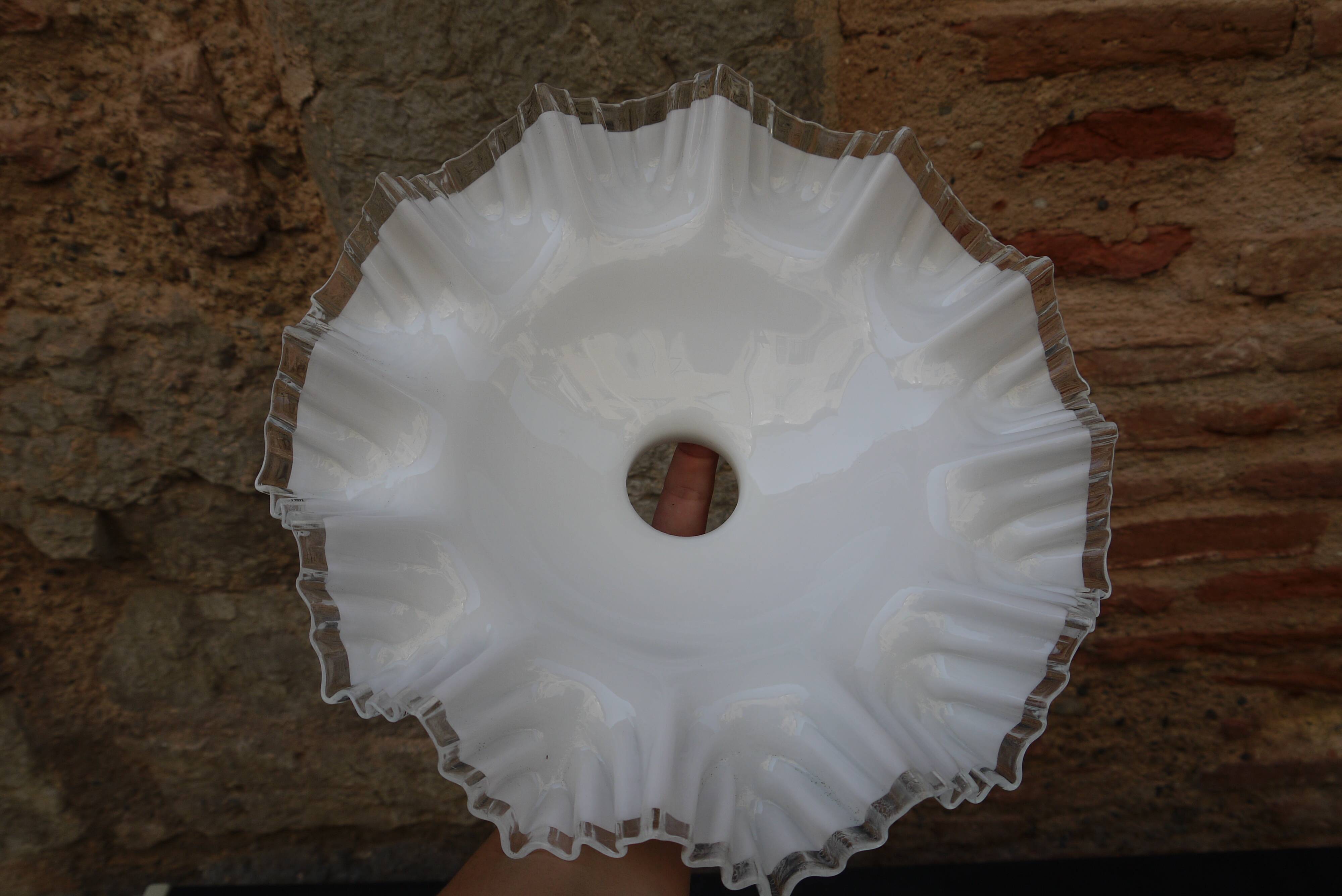 Glass flying suspension