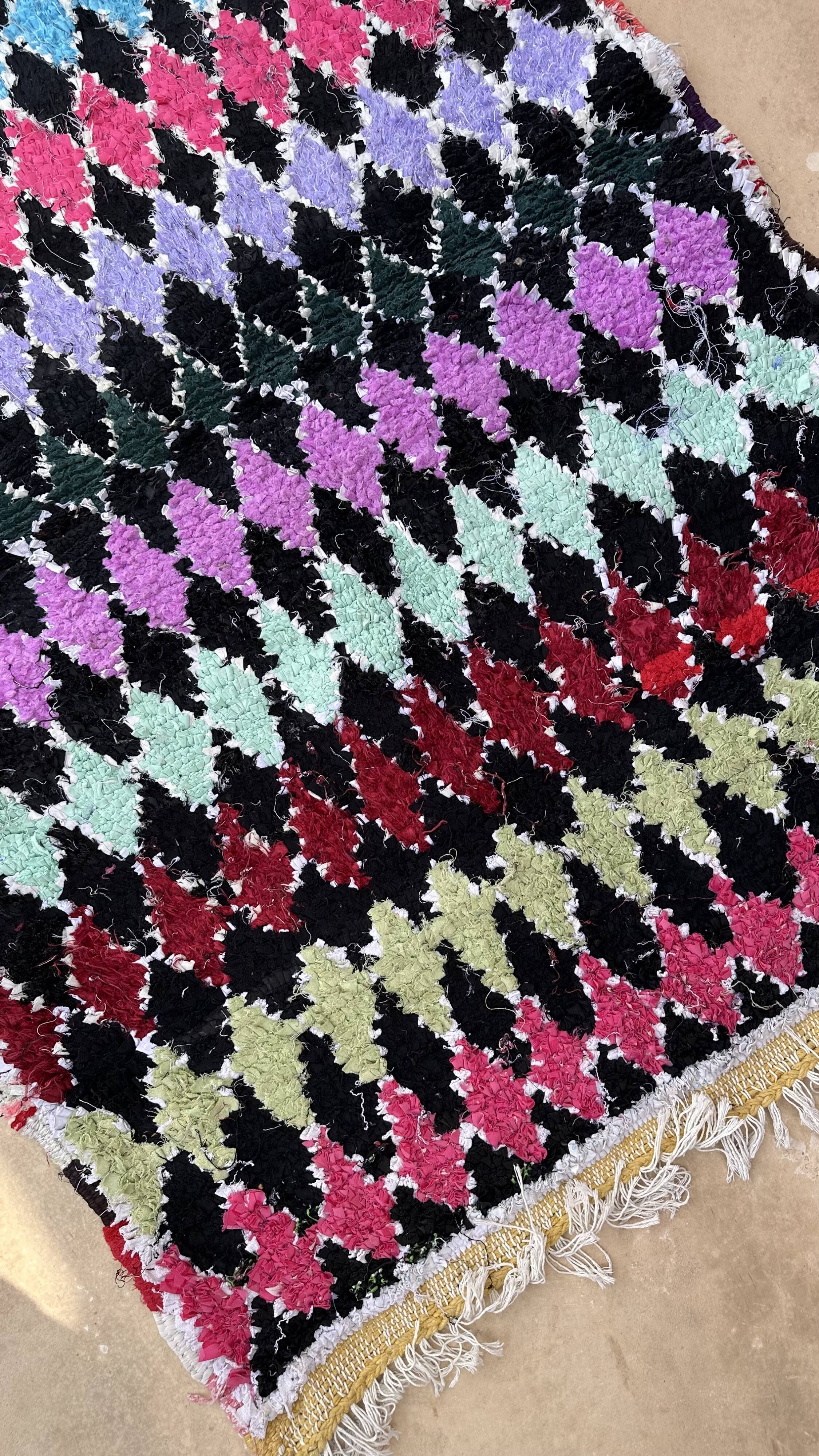 Colorful Boucherouite Berber rug - 120 x 162 cm
