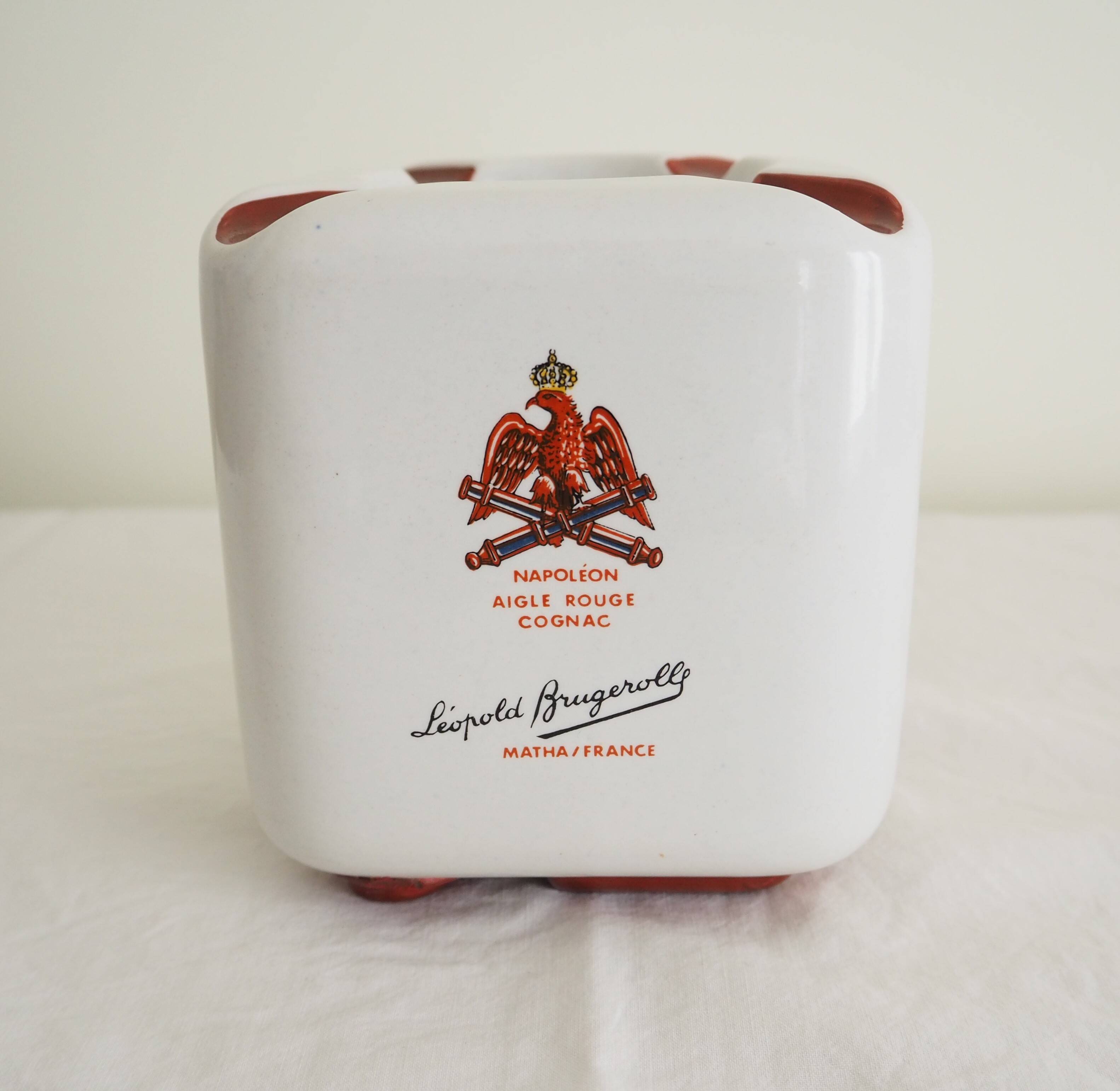 Cendrier cube en céramique Napoléon Aigle Rouge – Cendrier publicitaire