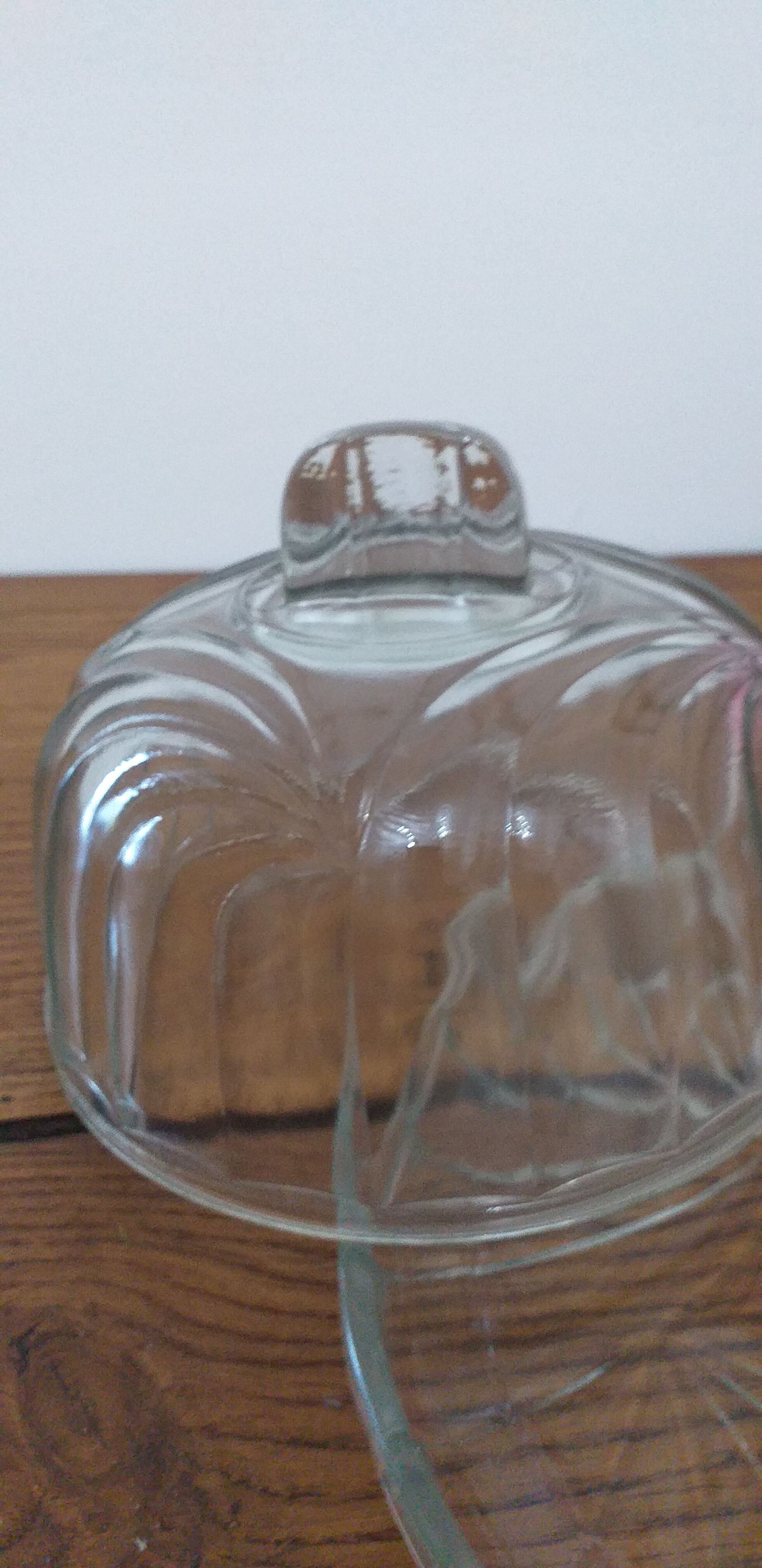 Cheese or dessert glass tray with bell
