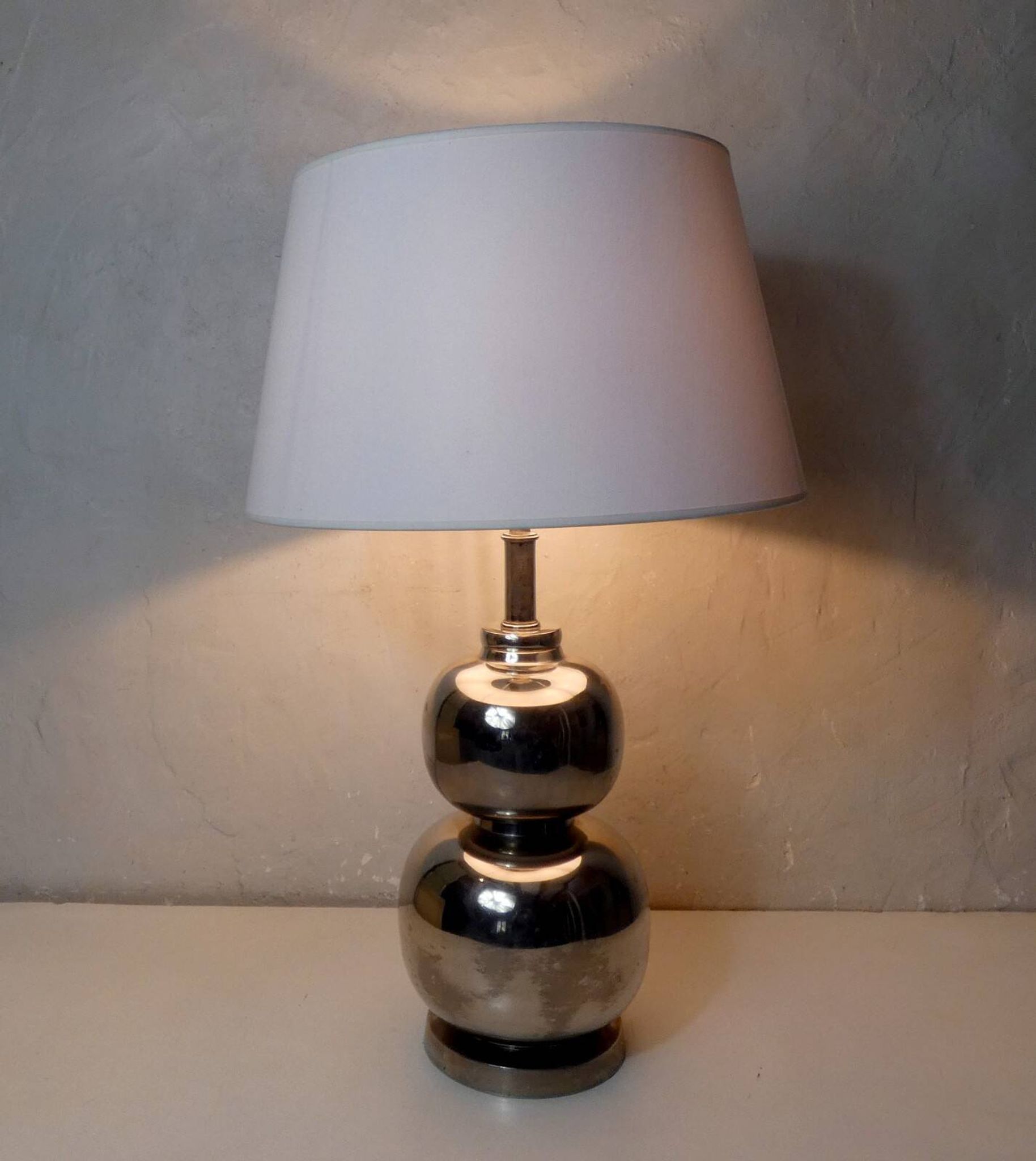 Vintage Space Age lamp with silver chrome metal ball base and DRIMMER H lampshade