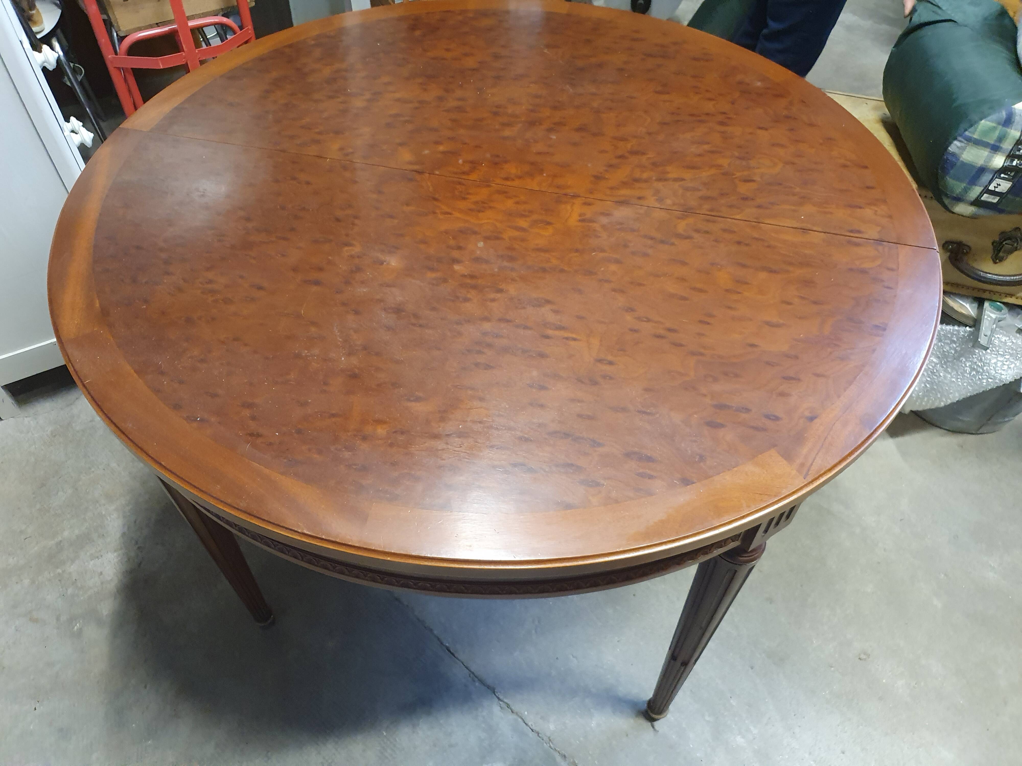 Louis XVI table in Cuban mahogany