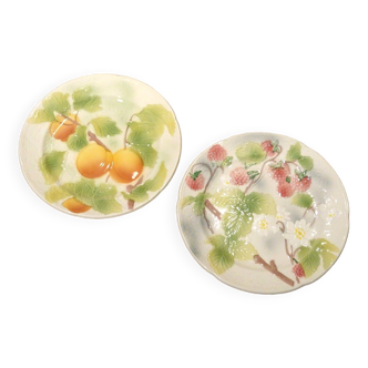 2 Saint Clément barbotine plates with relief decoration of apricots and raspberries