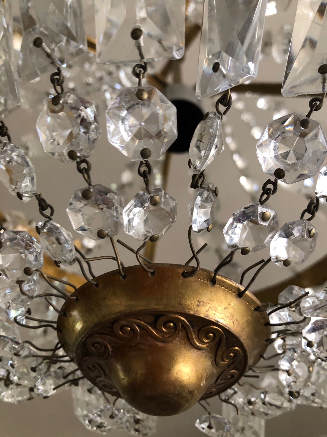 Hot air balloon suspension