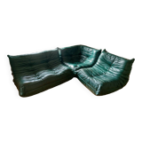 100% original et vintage (années 70) - Ensemble canapé Togo 4 à 5 personnes - Banquette 2 places, Banquette 1 place et angle 1 à 2 places en cuir vert forêt par Ligne Roset