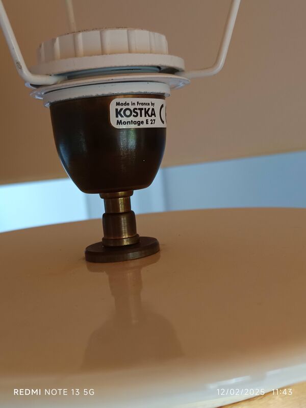 Lampe de salon en céramique Raku beige et dorée, Robert Kostka