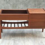 Sidebaord teak with planter by A. W. Iversen to Vinde Møbelfabrik, 1960