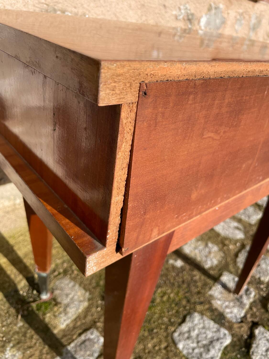 Nightstand / bedside table