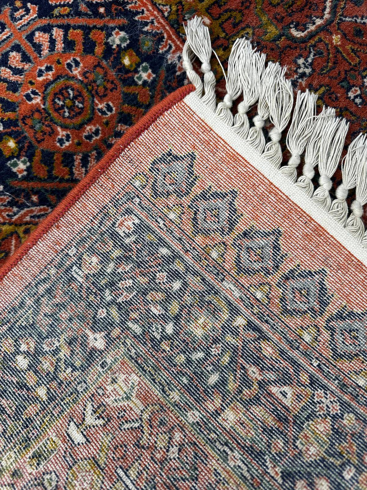Oriental-style wool rug 180cm x 80cm