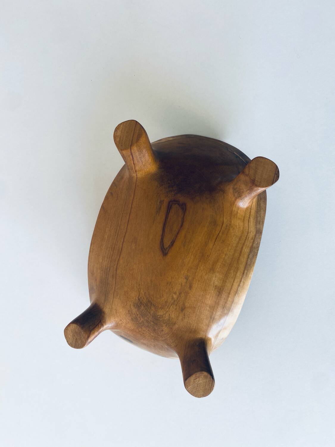 Olive wood pocket emptier