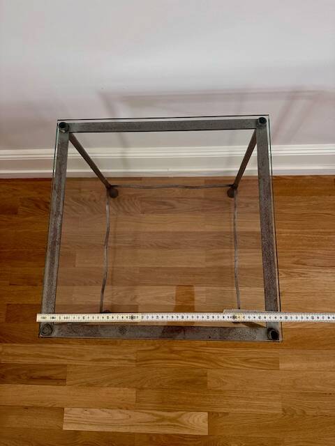 Marktex Beistelltisch mit Glasplatte (2000) – elegantes Vintage-Design mit