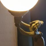 Women's statuette lamp