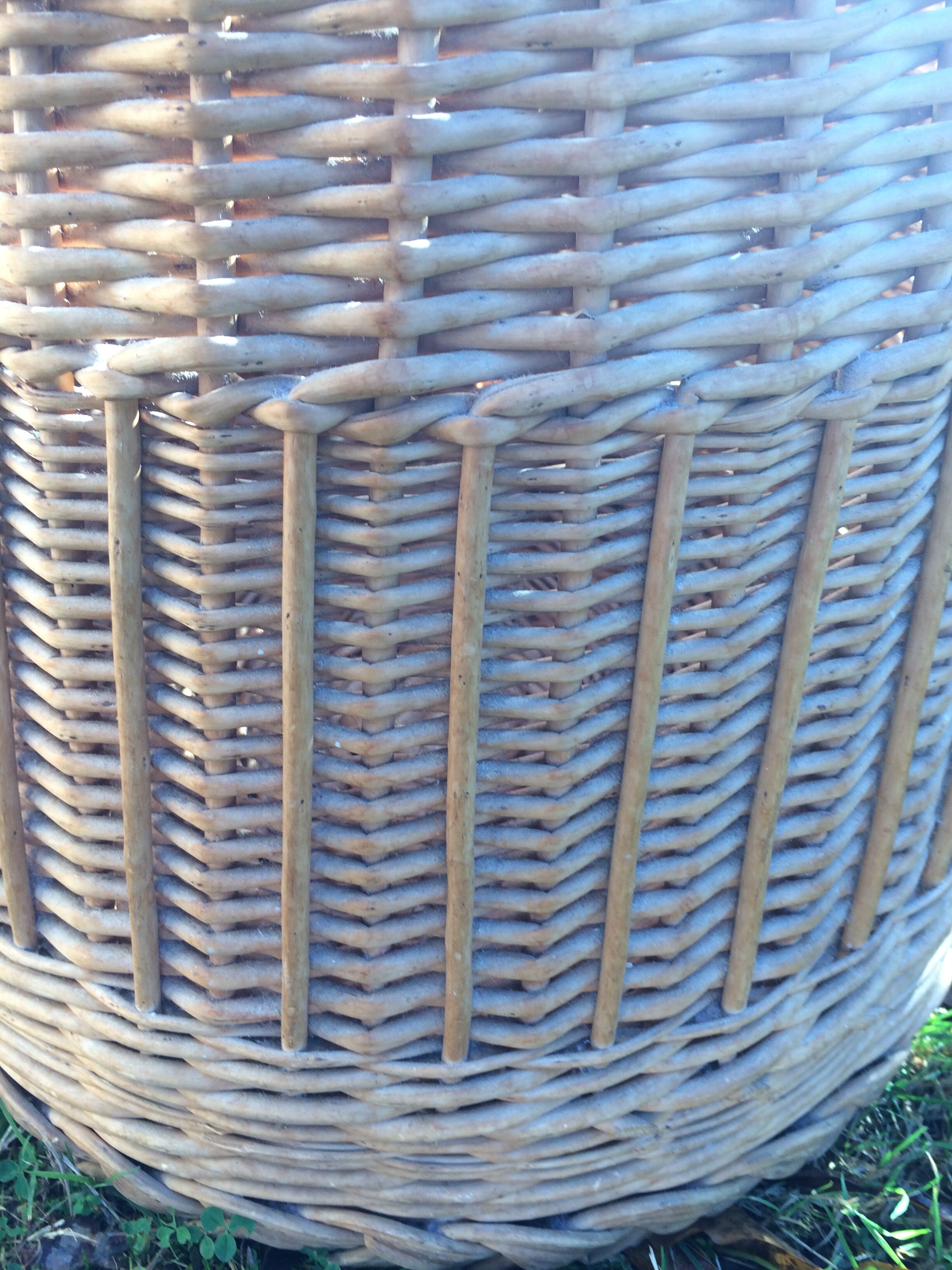 Natural wicker chest from the 70s
