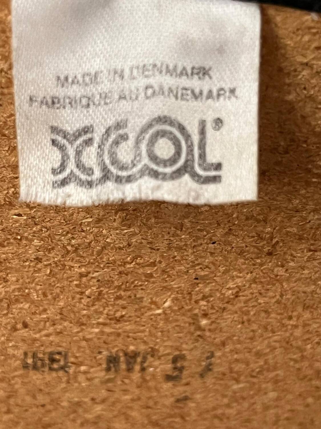 Danish design chair from the 80s, black tubular metal and faux leather.