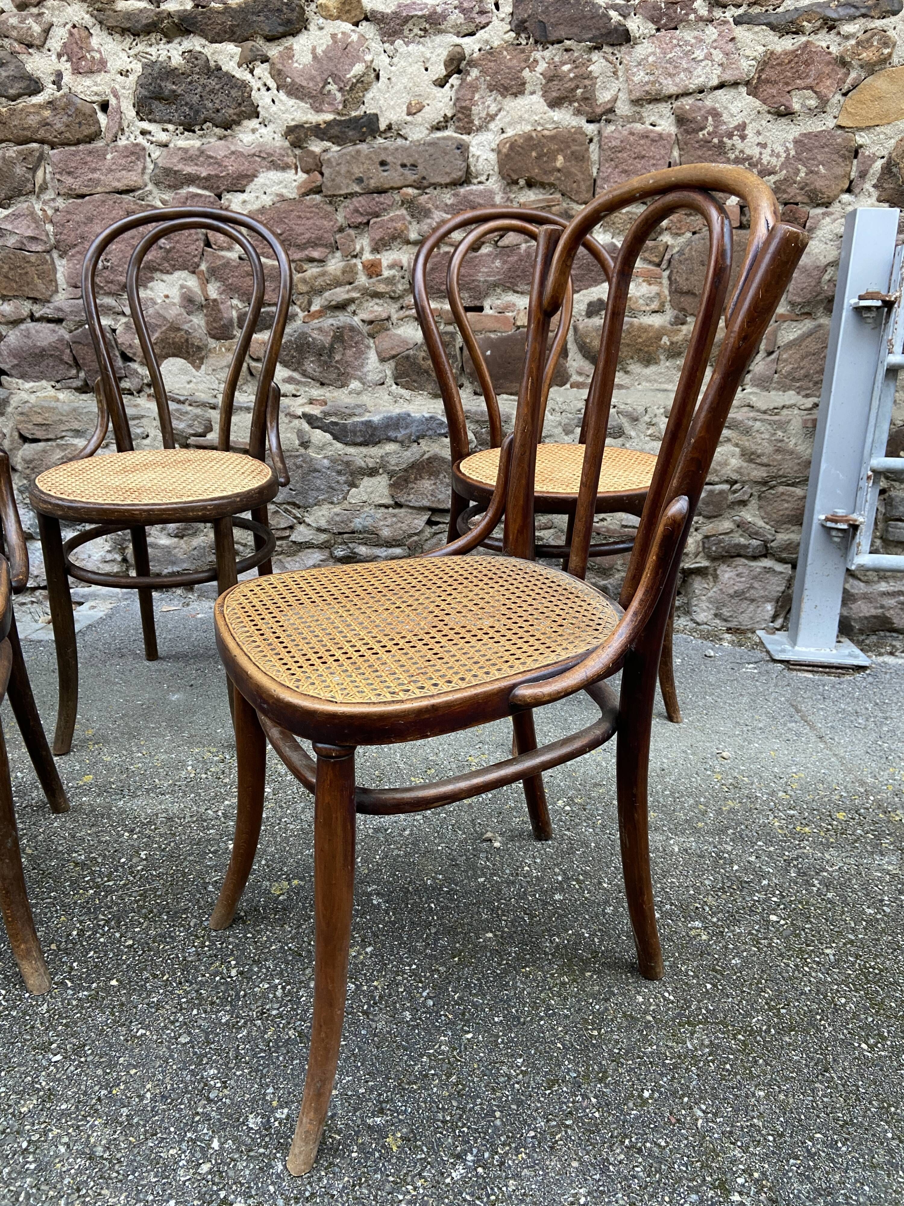 Set of 6 Thonet Fischel restaurant bistro chairs mismatch curved wood