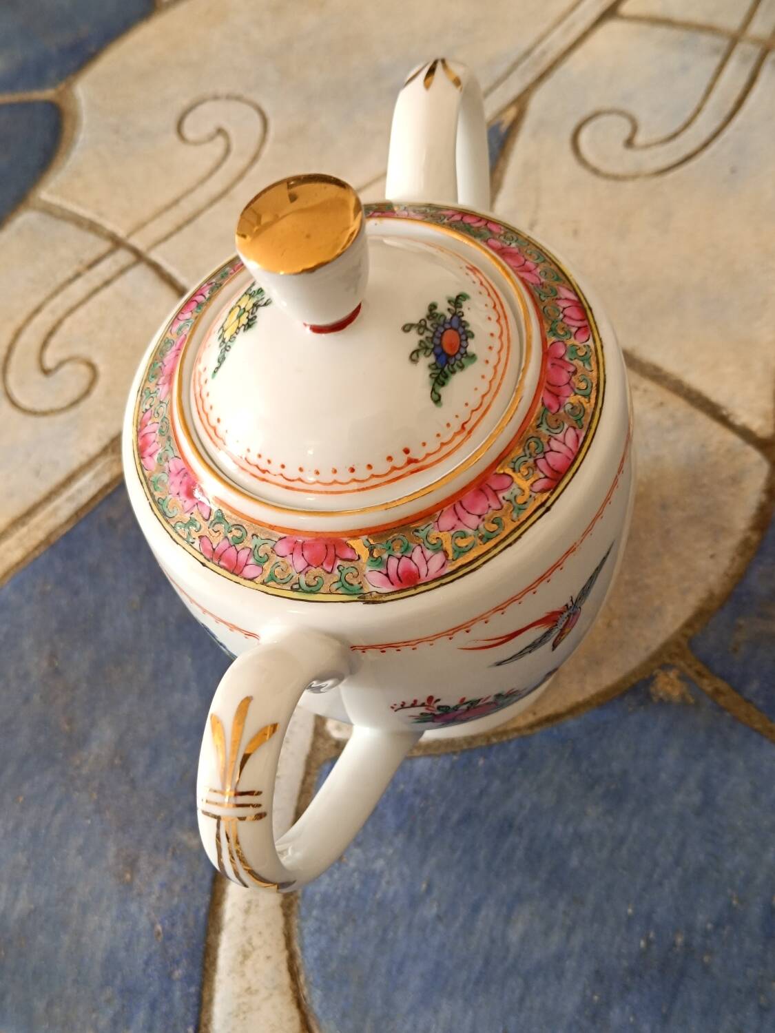 Chinese porcelain tea service sugar bowl