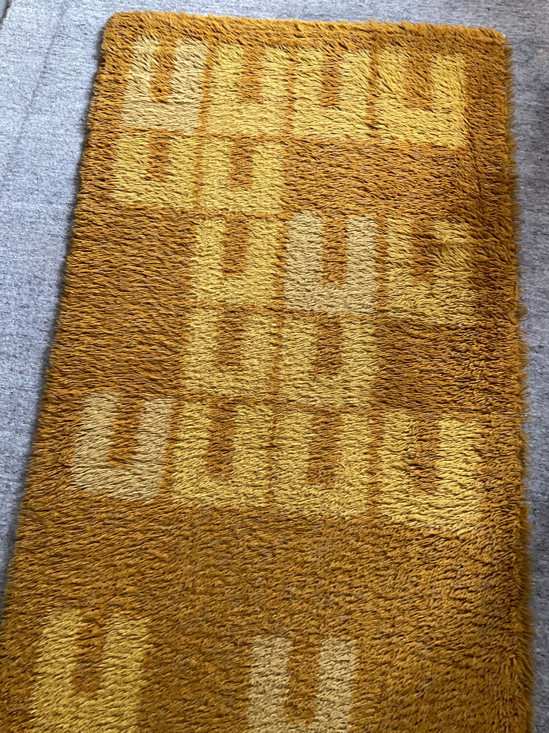 Tapis vintage des années 70 pure laine