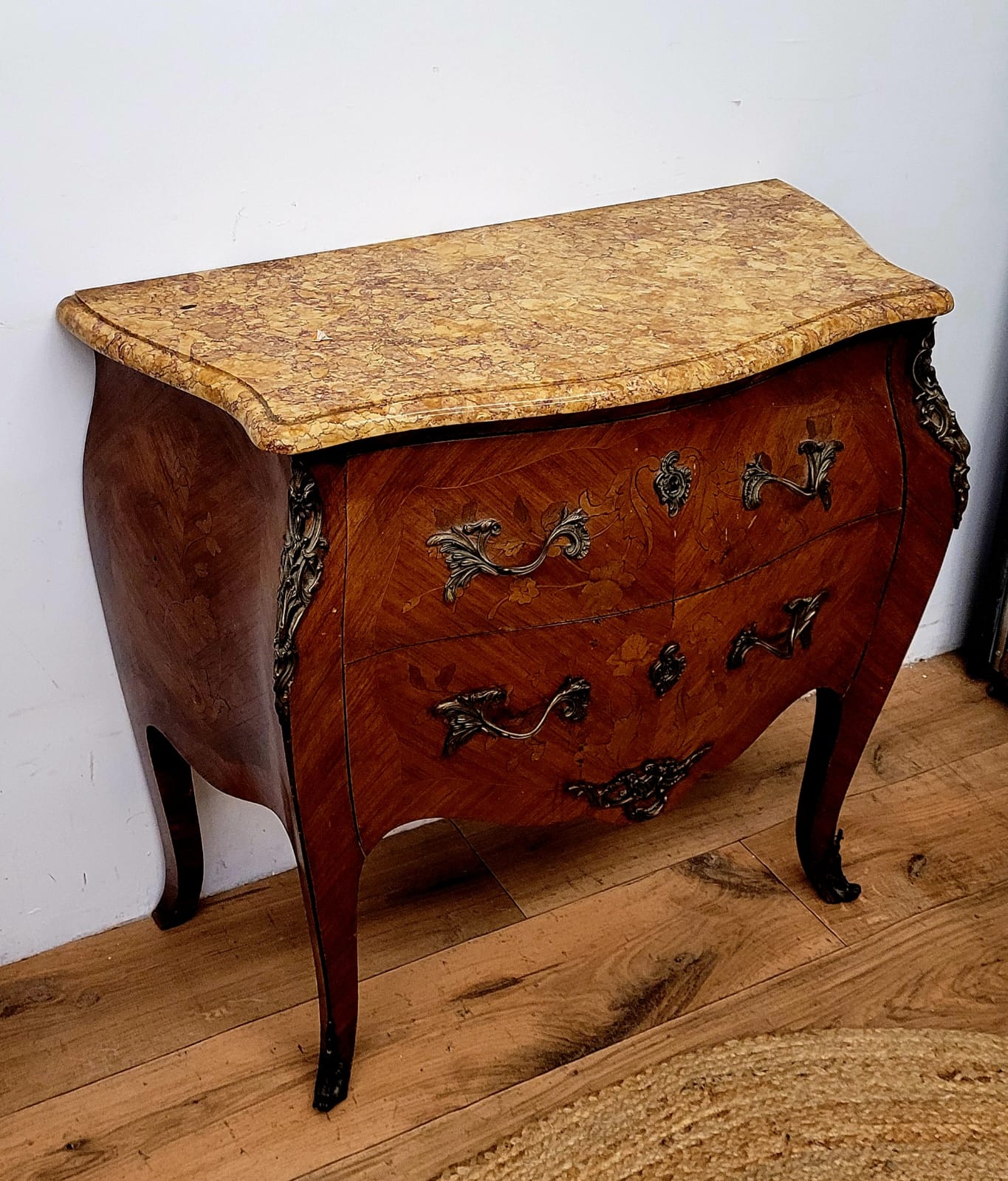 Curved louis XV style chest of drawers