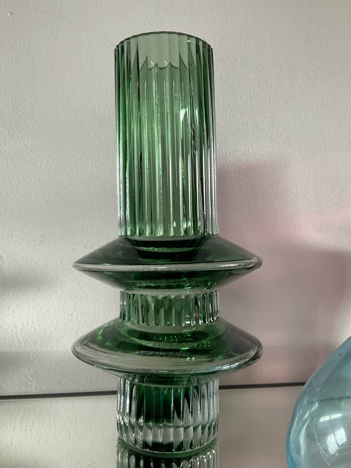 Série de 4 vases vintage en verre coloré