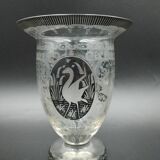 Early 20th century Bohemian vase in engraved crystal with castle and deer motifs