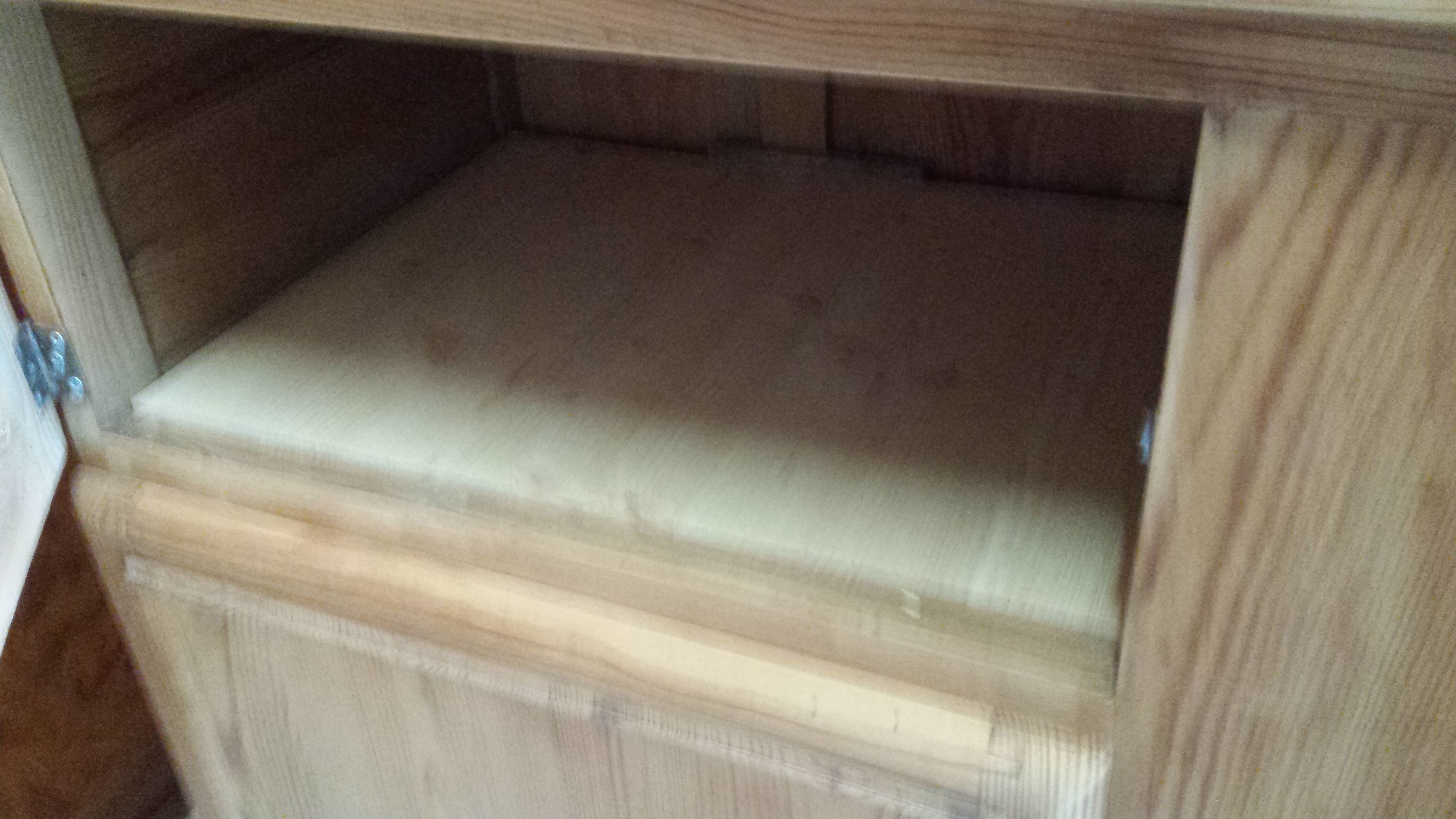 Raw mado buffet, sanded