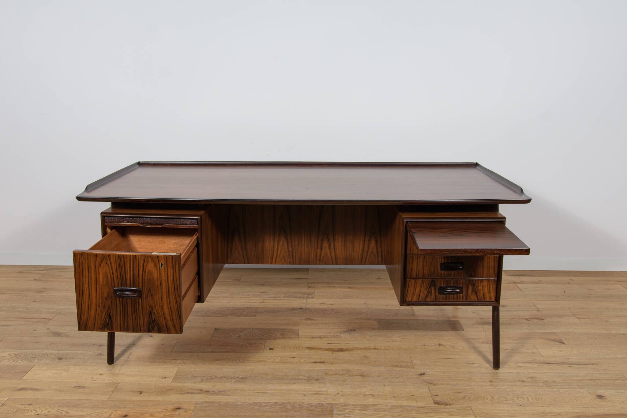 Large Mid-Century Freestanding Rosewood Desk, Denmark, 1960s