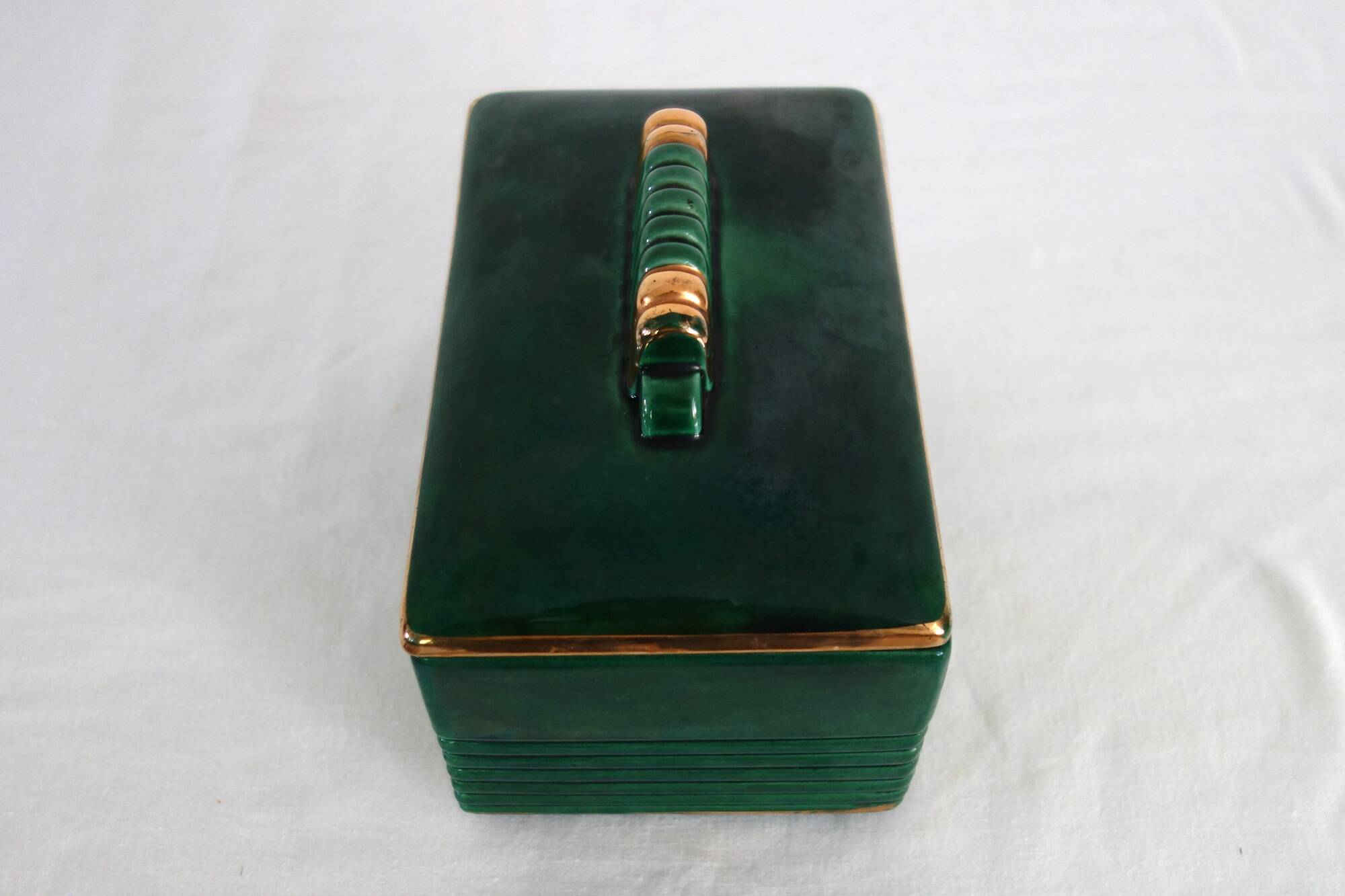Art deco candy box in green porcelain Letalle, St Clément