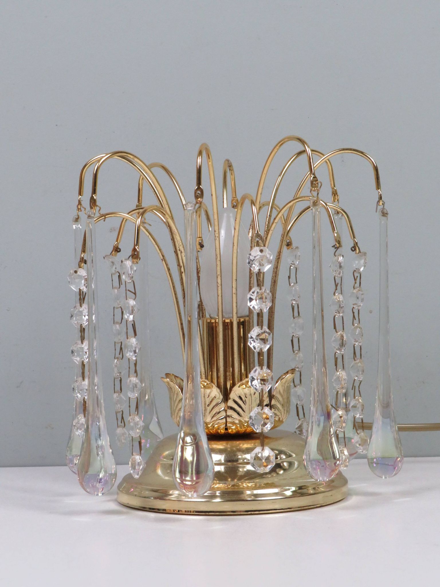 Vintage table lamp Massive Belgium, brass and Murano beads.