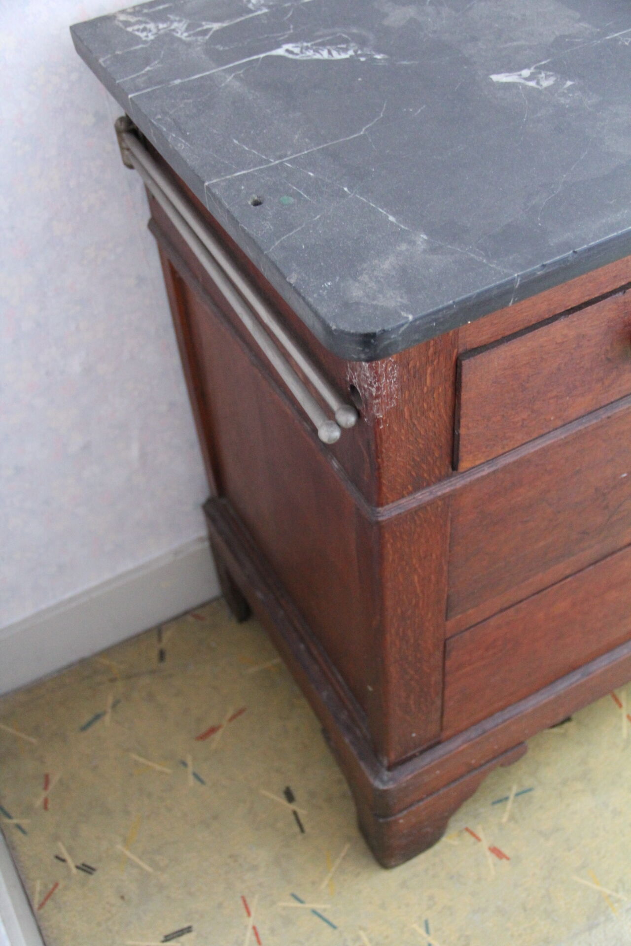 Louis Philippe chest of drawers in dark oak and black marble