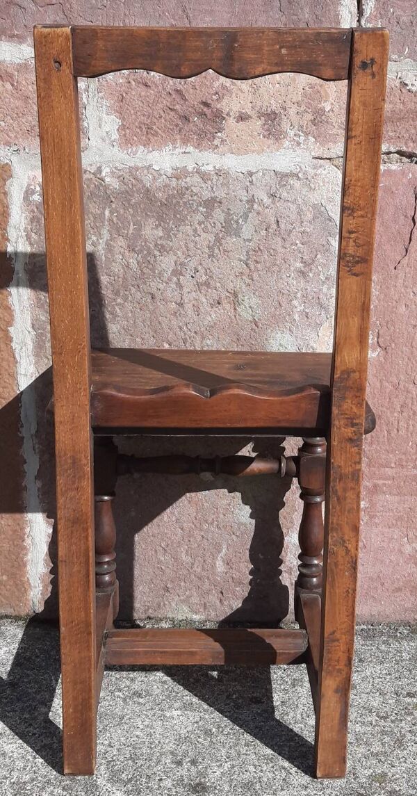 Chaise Lorraine. (Bois massif, 19ème siècle)