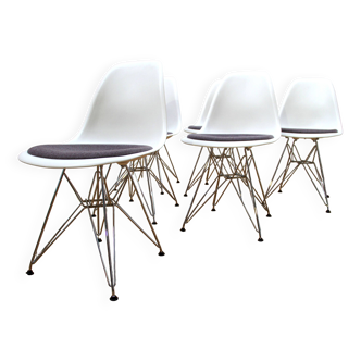 Set of 4 DSR chairs, Charles & Ray Eames