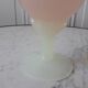 Vase en opaline pied blanc dentelé années 30