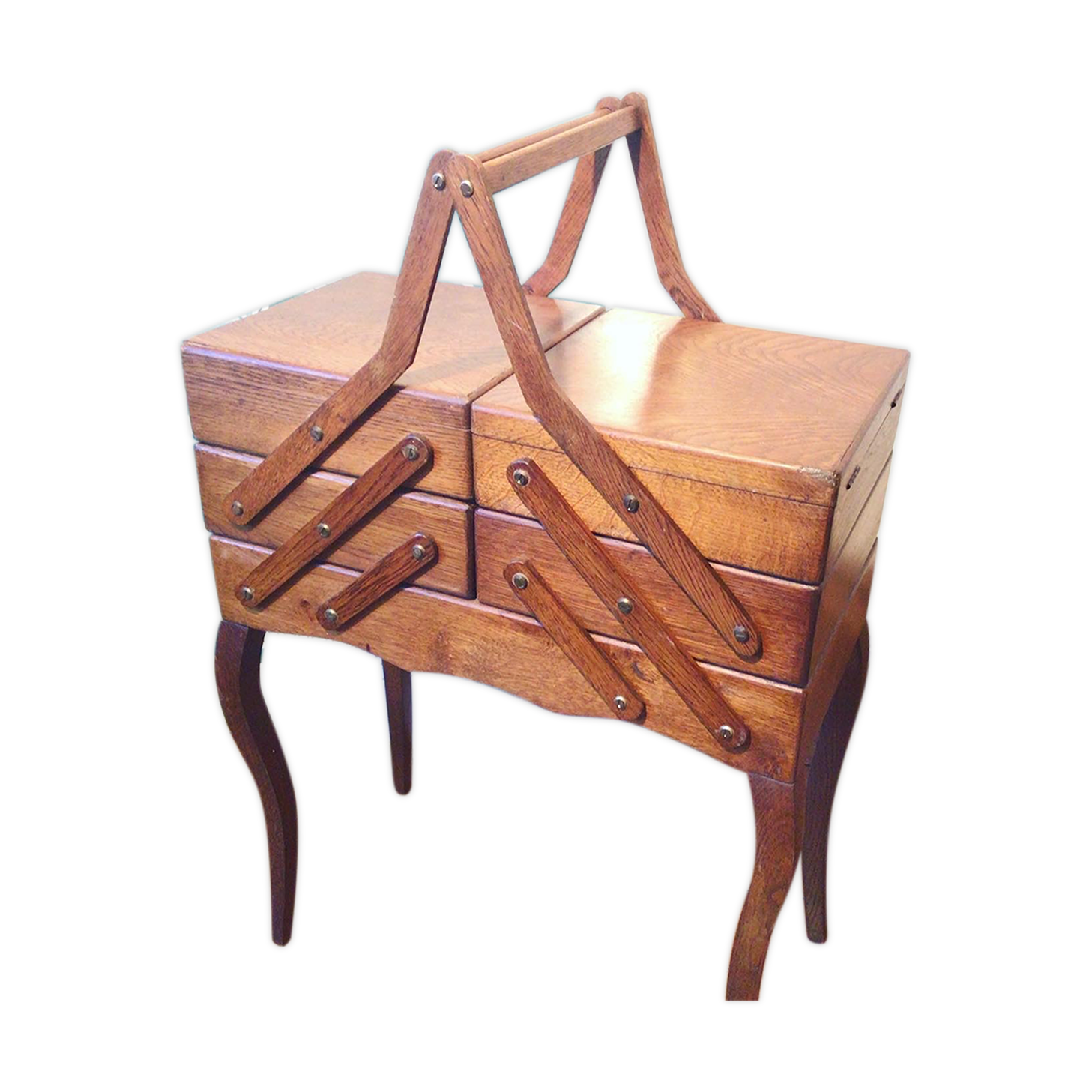 Wooden sewing worker