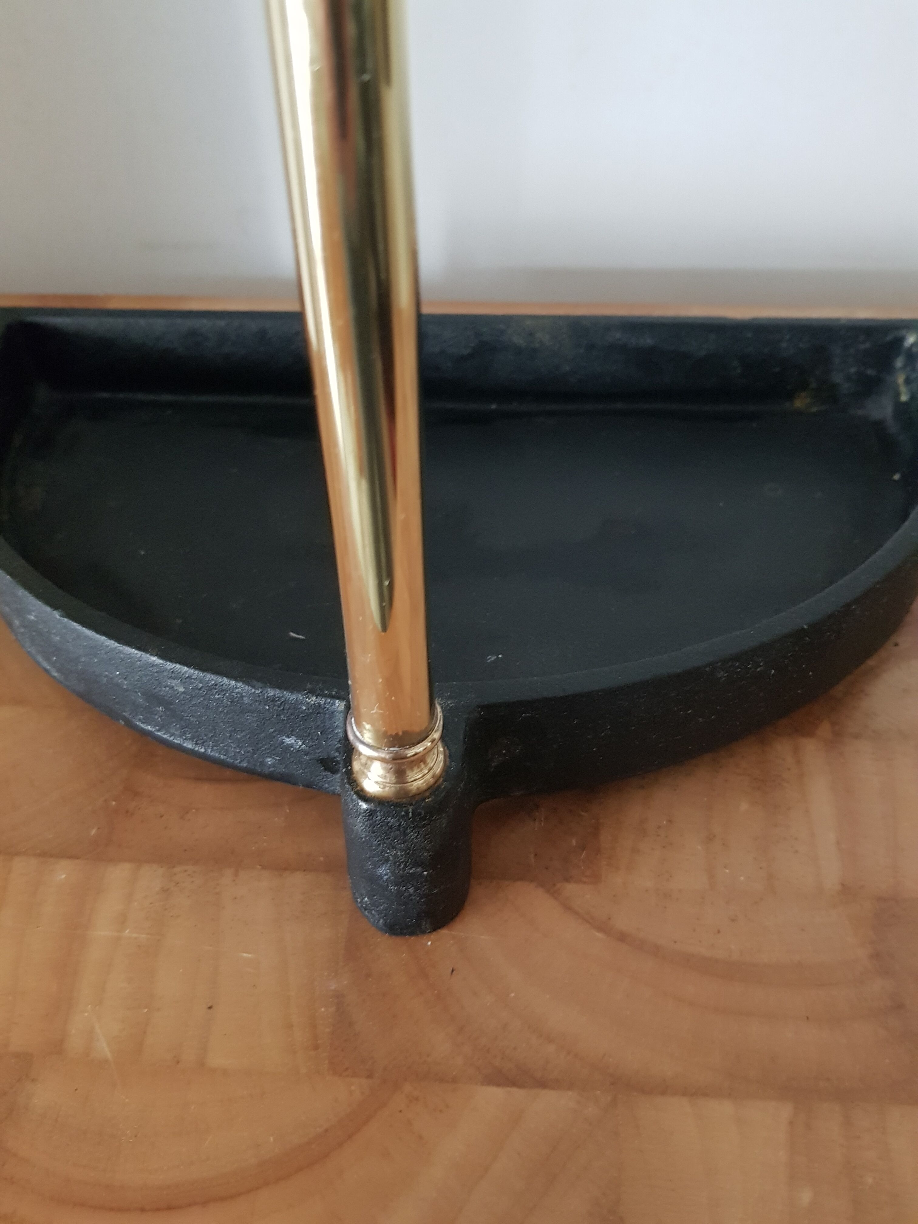 Brass umbrella holder