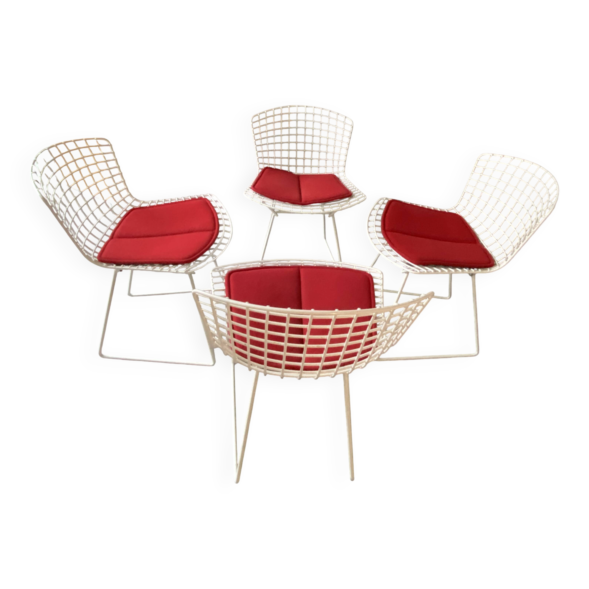 Bertoia Knoll chair with original red Knoll cushion in perfect condition.