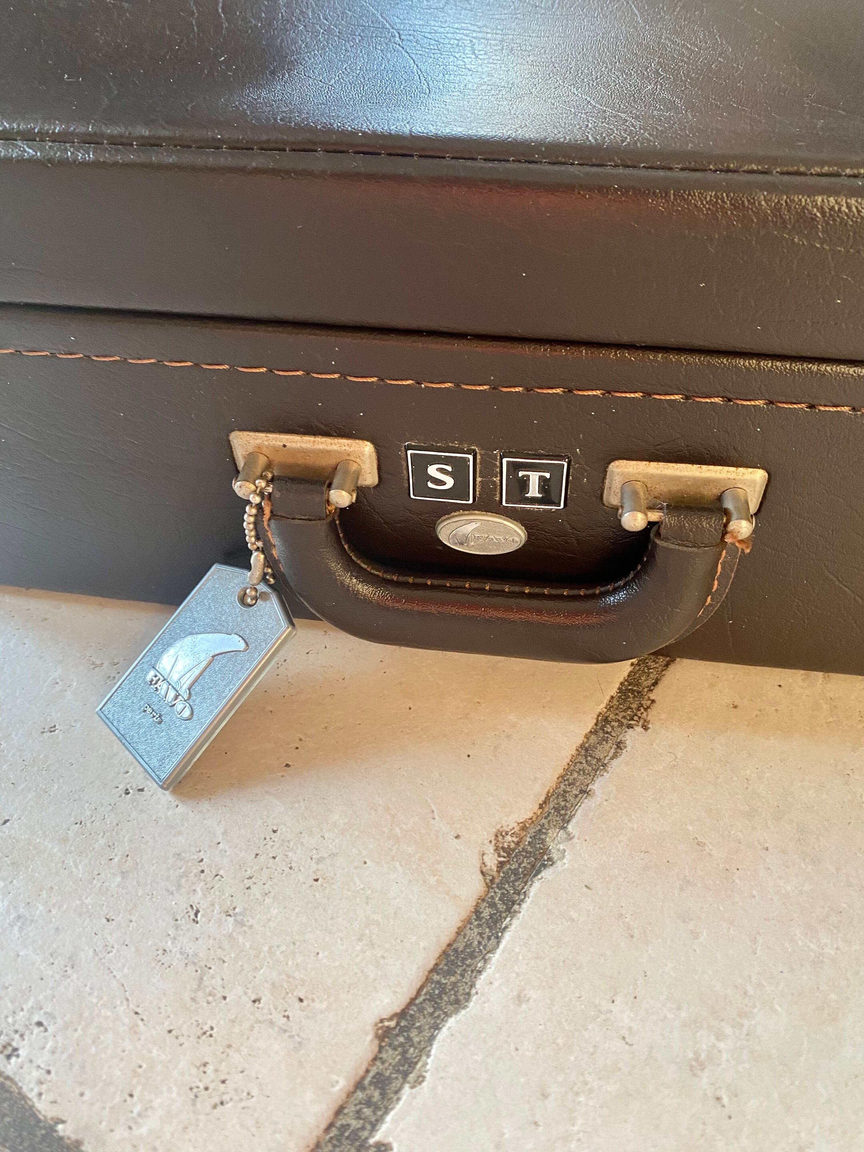 Brown suitcase Favo vintage