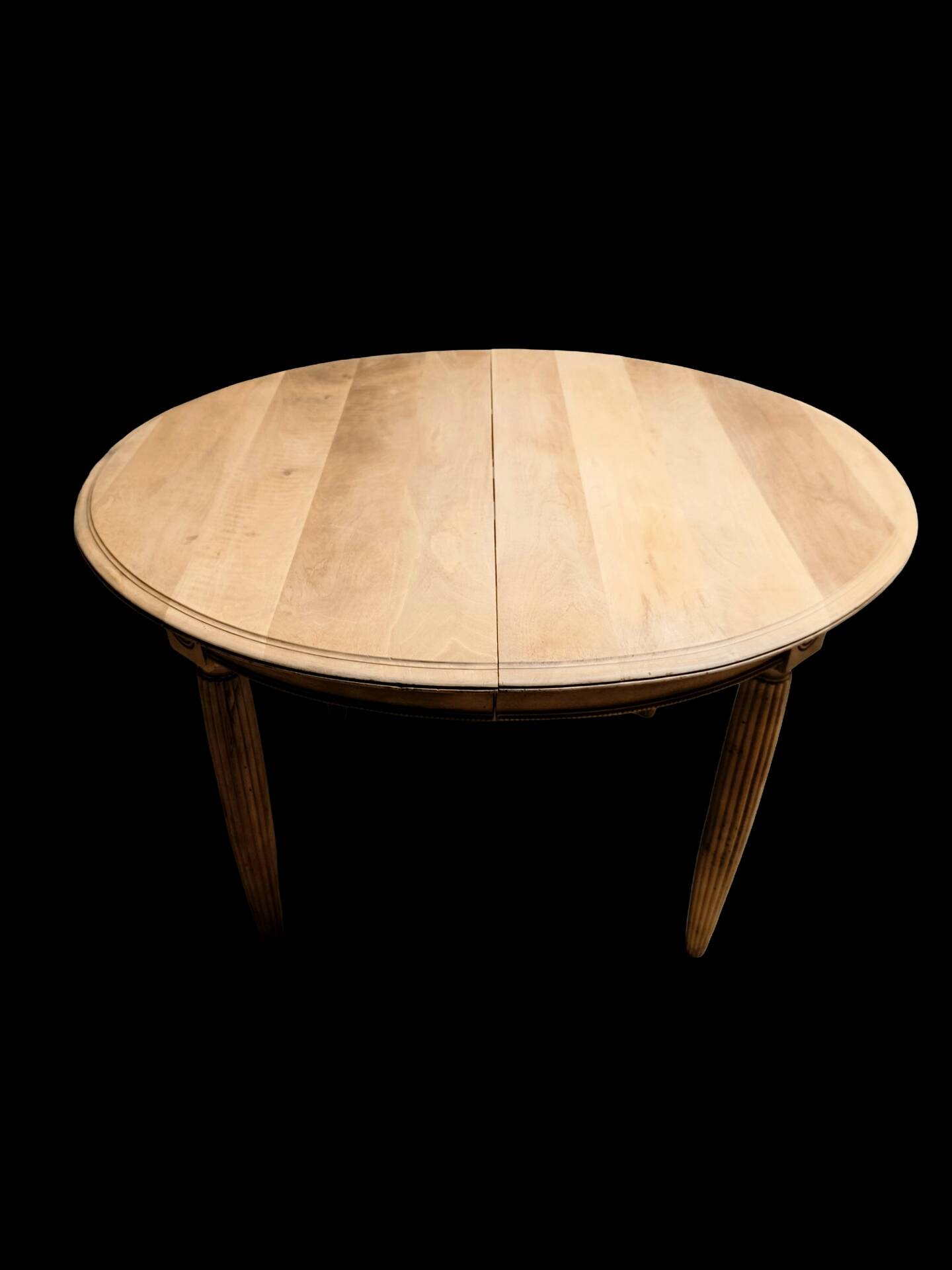 Oval extendable table in Louis XVI style – Renovated solid walnut
