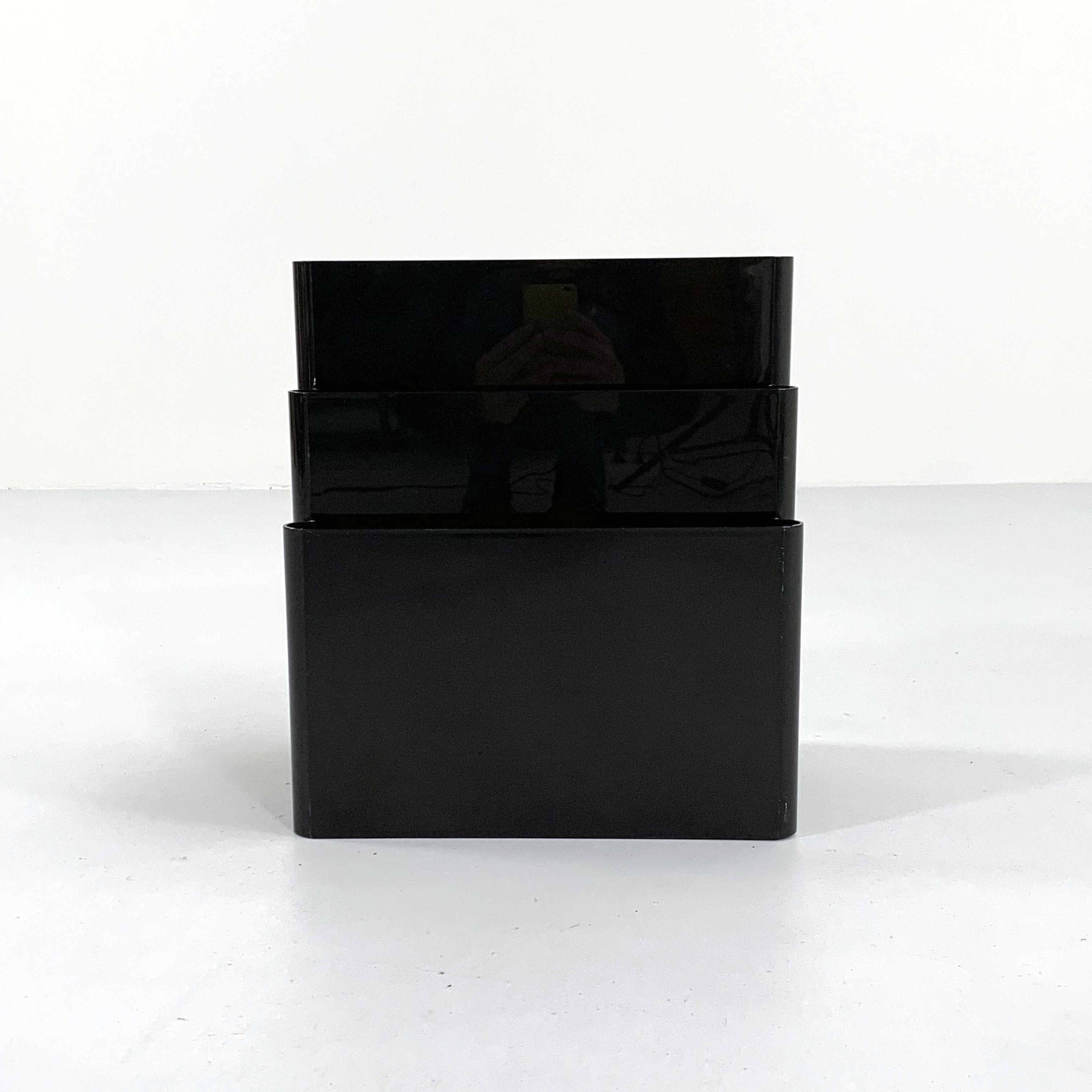 Black magazine holder by Giotto Stoppino for Kartell, 1970